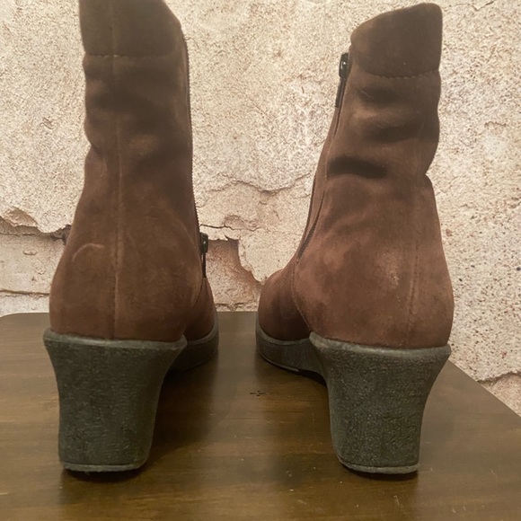 Saute Mouton Brown Suede Wedge Winter Boots - Picture 6 of 7